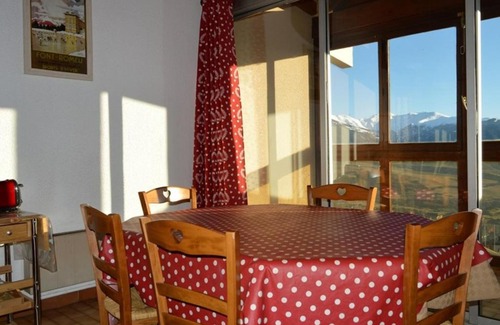 Font-Romeu-Odeillo-Via Apartment | Appartement Font-Romeu-Odeillo-Via, 4 pièces, 8 personnes - FR-1-580-21