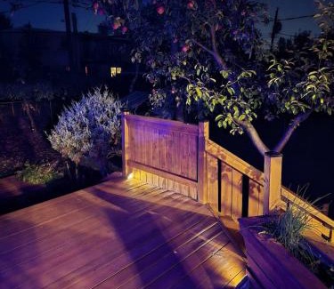 Longueuil Apartment | Appartement, Jacuzzi, Spa et terasse