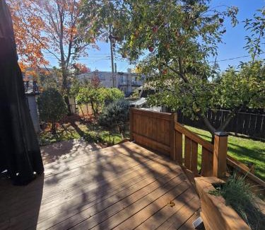 Longueuil Apartment | Appartement, Jacuzzi, Spa et terasse