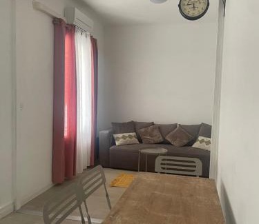 5th Arrondissement Apartment | Appartement Marseillais