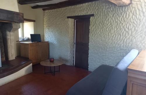 Saint-Hilaire-du-Bois Apartment | Appartement, meublé tourisme, Gîte la Maillée