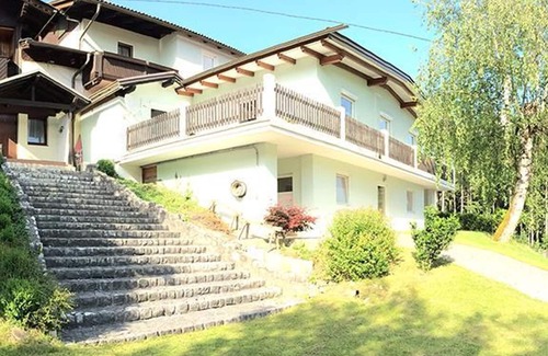 Faak am See Apartment | Appartement mit Bergblick - Aktiv-appartements Karawanken Lodge