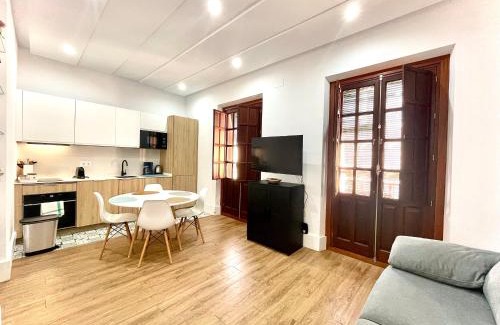 Santa Catalina Apartment | Appartement Neuf avec Rooftop 69 M2 - STAYINSEVILLE