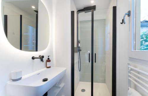 Hotel de Ville - Quinconces Apartment | Appartement Place Pey Berland avec balcon et parking