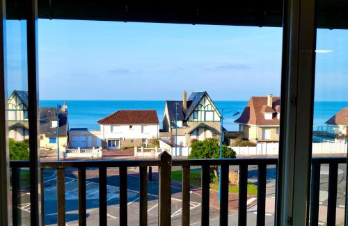 Villers-sur-Mer Apartment | Appartement pleine vue mer à 50m de la plage