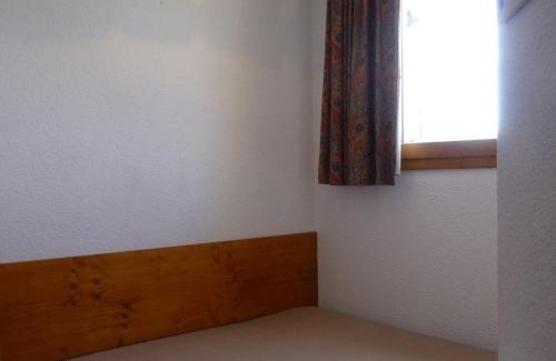 Vallandry Apartment | Appartement pour 4 à Vallandry, accès direct aux pistes, balcon, animaux admis - FR-1-757-101