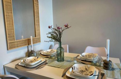 La Croix des Gardes Apartment | Appartement studio cabine 5 couchages Cannes la Bocca - FR-1-609-102