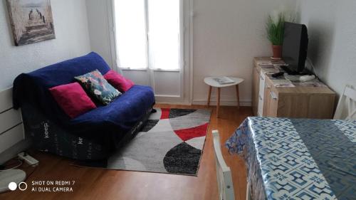 Bas-Vernet Apartment | APPARTEMENT T2 confort,1 grande chambre,Parking,balcon,près Parc des Expositions,
