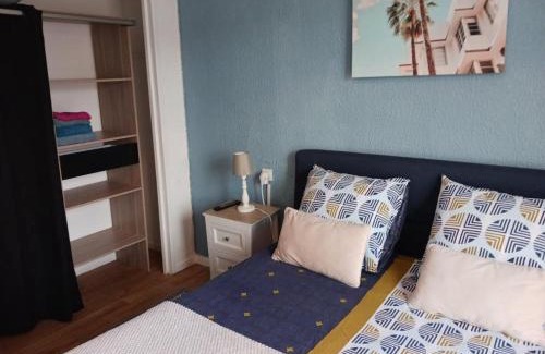 Bas-Vernet Apartment | APPARTEMENT T2 confort,1 grande chambre,Parking,balcon,près Parc des Expositions,
