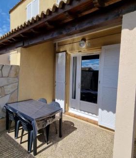 Marseillan Apartment | Appartement T2, terrasse, piscine, clim, proche plage