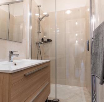 Manosque Apartment | Appartement Terreau