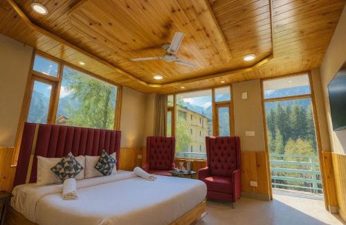 Kishanganj Hotel | Apple Flower Himalayan Heights - Luxury Stay with Mountain Views, Parking & Garden