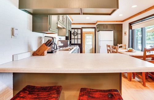 Somerset House | Apple Lake Retreat w/Outdoor Entertainment Space