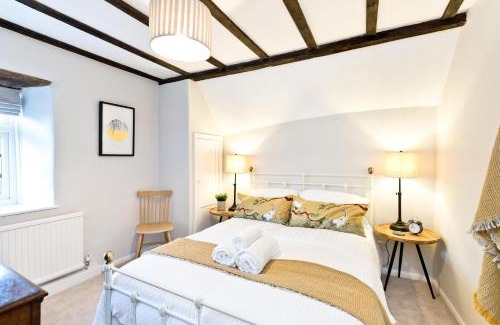 Great Longstone House | Applehoe Cottage