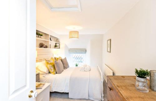 Great Longstone House | Applehoe Cottage