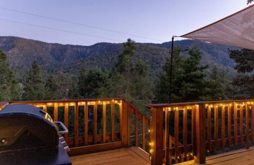 Wrightwood Ski Chalet | Apres-Ski Chalet Mt High Wrightwood Ski Resort