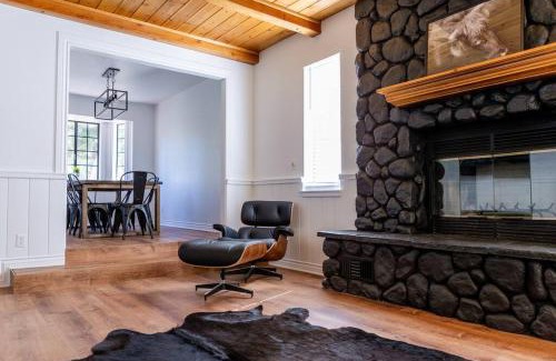 Wrightwood Ski Chalet | Apres-Ski Chalet Mt High Wrightwood Ski Resort