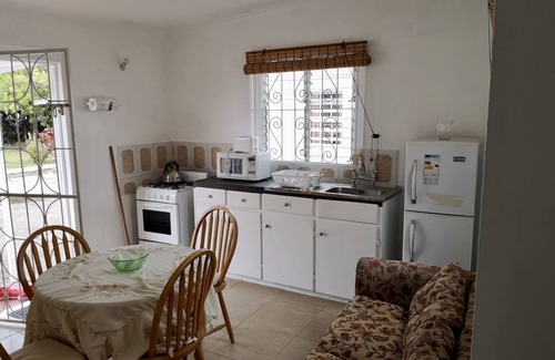 Rockley Apartment | Apt 4a. Large cosy one bedroom apartment within walking distance to Accra beach.