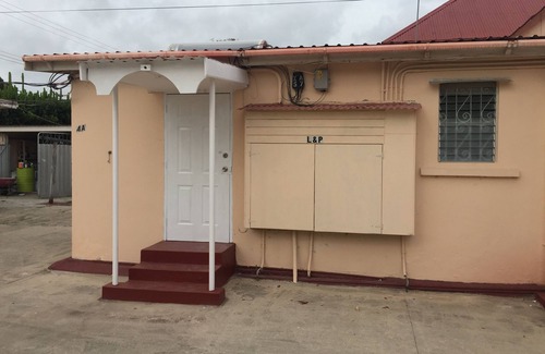 Rockley Apartment | Apt 4a. Large cosy one bedroom apartment within walking distance to Accra beach.