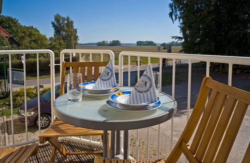 Gollwitz Apartment | Apt. Inselglück - Cozy apartment just 500m from the natural beach of Gollwitz.