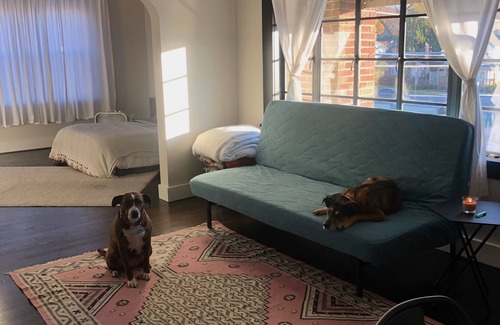 Richmond Heights Apartment | Apt. located near Forest Park, Zoo, Washington & Fontbonne University