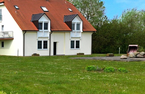 Insel Poel Apartment | Apt. Sternengucker - Cozy living just 500 meters from the natural beach