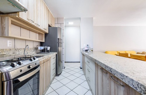 Mariscal Apartment | Apt w/Balcony 250m Mariscal Beach Cra304