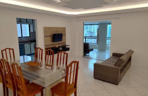 Andorinha Apartment | Apt w/balcony & BBQ 290m from the sea CAU0199