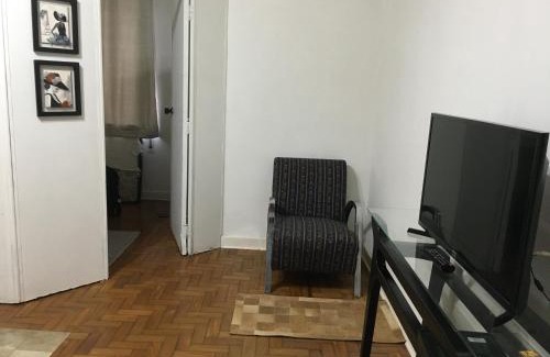 Central Zone Apartment | Apto kit 85 Centro Consolaçao