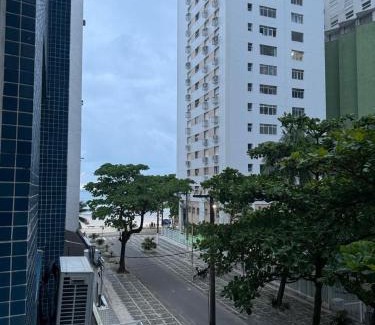 Pitangueiras Apartment | Apto Natalino Broleze - Pé na areia