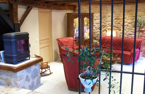 Salignac-Eyvignes House | AQUA GITE Dordogne all seasons with private heated indoor pool!