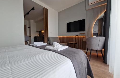 Sarajevska Apartment | Aqua Royal BW studio