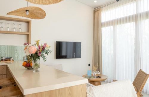 Kuta Villa | Aquae Villas - Solana - Mediterranean Elegance-1 bdr Kuta Lombok