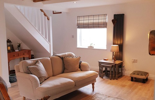 Greenhead Cottage | Aquila Cottage; Cosy cottage for 2 on Hadrians Wall. Log Burner. Adults Only.