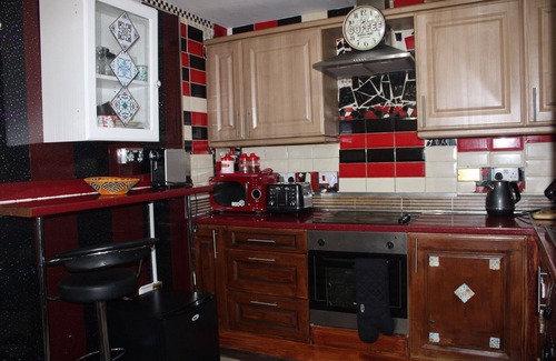 Pollokshields Apartment | Arabian rooms
