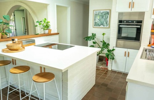 Culburra Beach House | Araluen - Stunningly renovated house down by the lake!