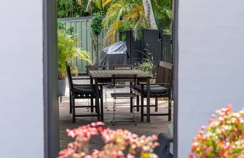 Culburra Beach House | Araluen - Stunningly renovated house down by the lake!