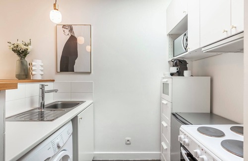 Faubourg-du-Roule Apartment | Arc de Triomphe V - Studio Apartment, Sleeps 2