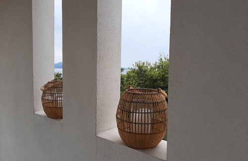 Farinole House | Architect-designed house, 50 meters from a white sandy beach, splendid sea view