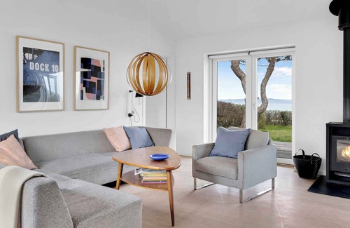 Horve House | Architect-designed summer house with sea view