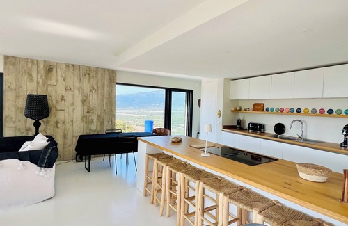 Figari Villa | Architect-designed villa with sea and scrubland views