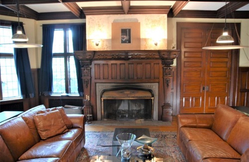 Downtown Minneapolis House | Architect's Brownstone Mansion 6B6B, Porch, Garden