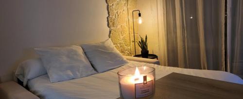 Theoule-sur-Mer Apartment | Architect's studio with pool, sea view and AC