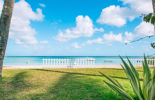 Trou aux Biches House | Argonaute: Private seafront apartment