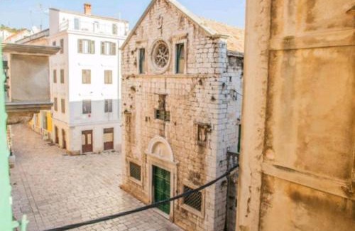 Sibenik Old Town Apartment | Aria & Scala