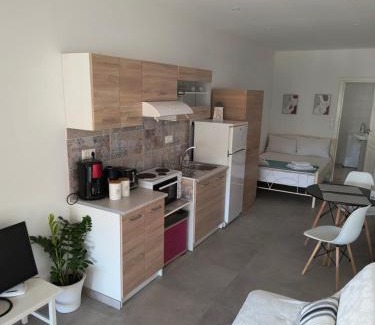 Agia Pelagia House | Arismari Studio 2 min from Mades Organized Beach