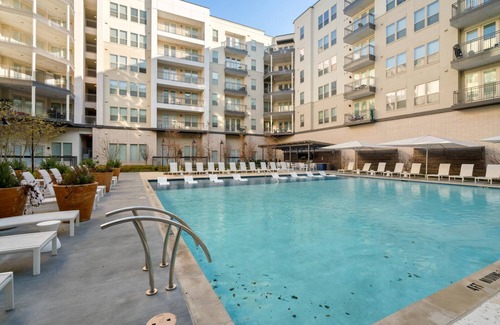 Central Arlington Apartment | Arlington Executive Studio Apartment