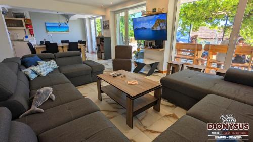 Balchik House | Arode Villa Dionysus - Digital Nomads CoLiving