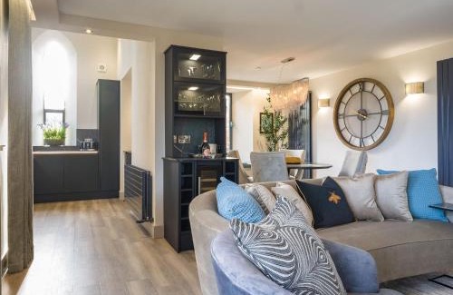 Isle of Arran House | Arran Shores Luxury Shorefront Suite 1
