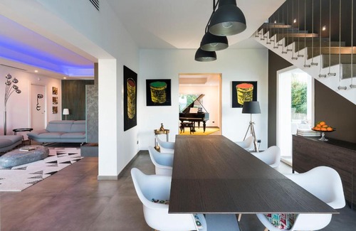 Syracuse Villa | Artemare